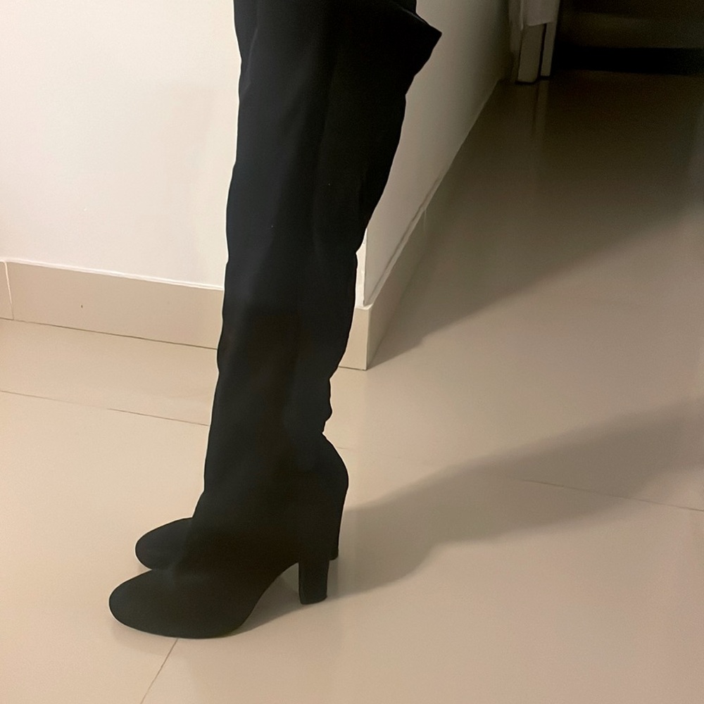 Boots MNG size 7.5 used ones